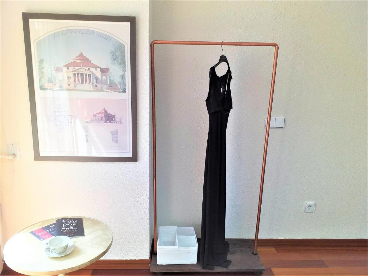 Large Apartment With Large And Sunny Terrace - Garden & Outdoor Gym , Alicante Center מראה חיצוני תמונה